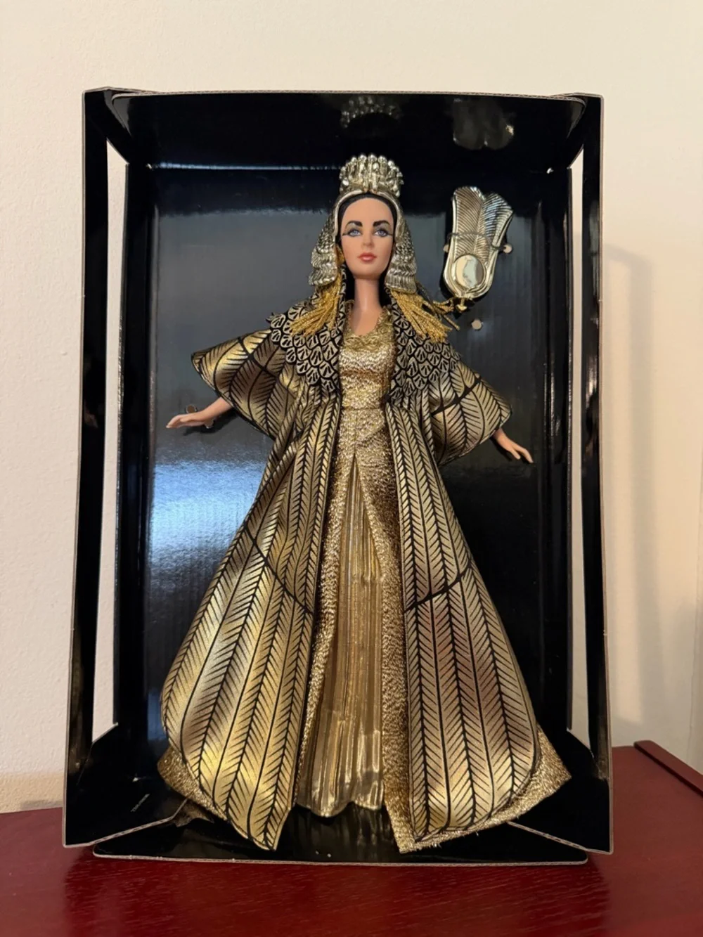 Elizabeth Taylor Cleopatra Collector Barbie Doll Vintage Limited Edition - Picture 5 of 12